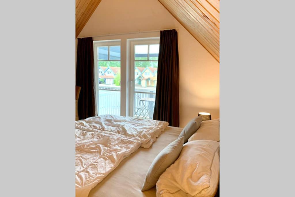 Ferienhaus Mit Bootssteg Am See In Rheinsberg Ngoại thất bức ảnh