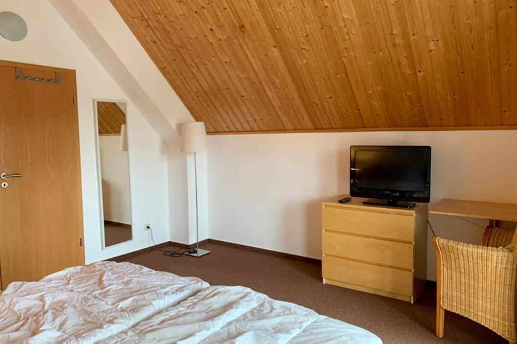 Ferienhaus Mit Bootssteg Am See In Rheinsberg Ngoại thất bức ảnh