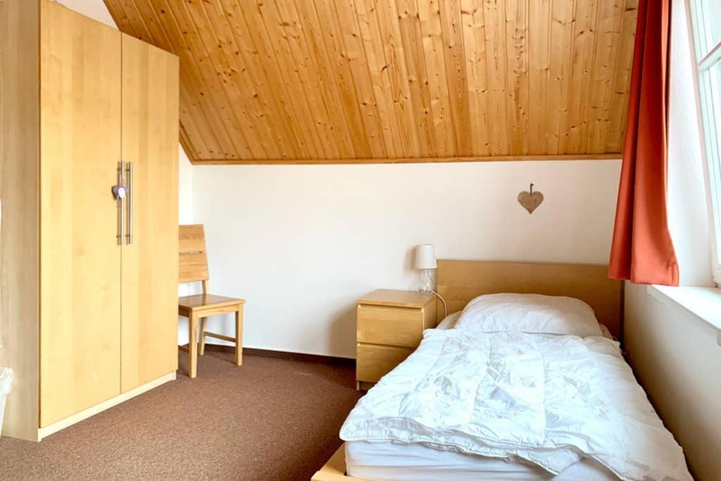 Ferienhaus Mit Bootssteg Am See In Rheinsberg Ngoại thất bức ảnh